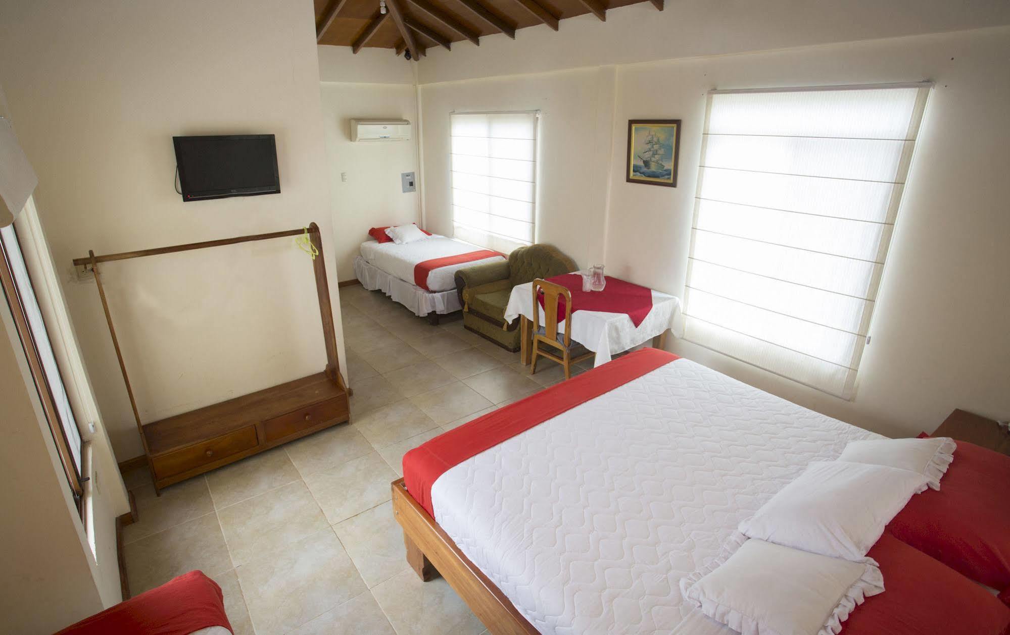 Hotel San Vicente Galapagos Puerto Villamil Exterior photo